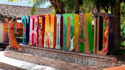 El municipio de Trinidad en el departamento de Santa Bárbara se prepara para celebrar a lo grande su tradicional Festival Real de las Chimeneas Gigantes.