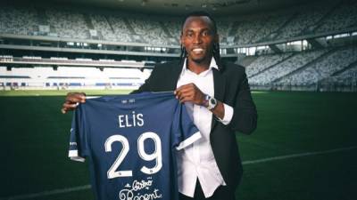 Alberth Elis fue cedido por una campaña con opción de compra al Girondins de Burdeos. Foto Twitter Bordeaux.