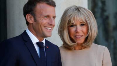 Bolsonaro se burló en Facebook de la apariencia de la esposa de Macron contrastada con la juventud de la primera dama brasileña.