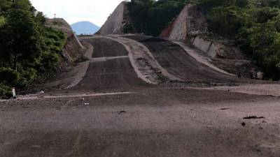 Podrá transitar todo tipo de vehículos de carga pesada, así como livianos.