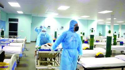 La sala covid del hospital Leonardo Martínez de San Pedro Sula tiene seis hospitalizados por semana. Foto: Carlos Hernández.