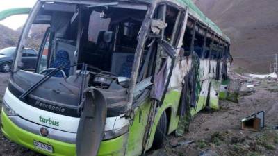 El bus transportaba a 40 pasajeros de la localidad de Mendoza hacia Santiago de Chile.