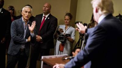 El periodista Jorge Ramos ha mantenido constantes altercados con el ahora presidente de EUA, Donald Trump, por sus políticas contra los migrantes latinoamericanos.