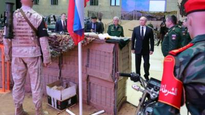 El presidente ruso visitó la sede del ministerio de Defensa de Rusia.