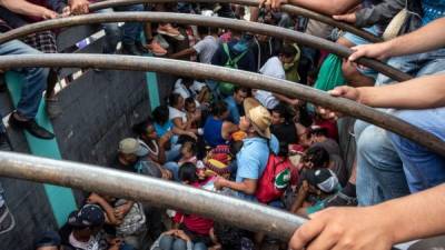 Los migrantes centroamericanos buscaron diversas formas de transportarse hacia su destino final.