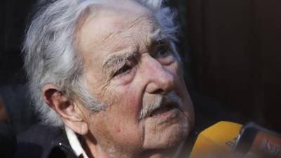 Mujica será intervenido este viernes en un hospital de Montevideo.