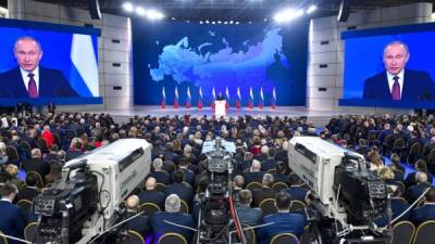 El presidente ruso, Vladimir Putin, pronuncia su discurso anual sobre el estado de la nación en Moscú. Foto: AFP