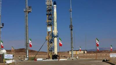 Irán puso con éxito su primer satélite militar en órbita en abril de 2020, lo que desató la locura de Mike Pompeo, que era secretario de Estado en aquel entonces. Foto AFP