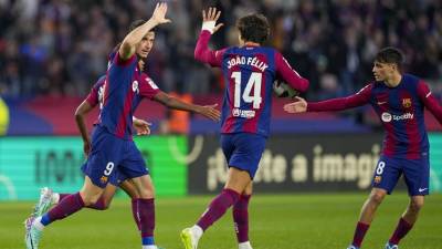 Robert Lewandowski fue el anotador de los dos goles del triunfo del Barcelona ante el Alavés.