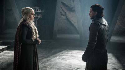 Emilia Clarke y Kit Harington interpretan a Jon Snow y Daenerys Targaryen respectivamente.