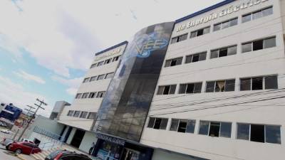 Según expertos, la situación que atraviesa la Enee pone en riesgo la competitividad