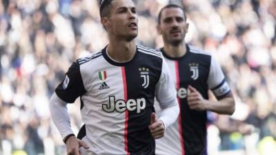 Cristiano Ronaldo anotó dos goles en la goleada ante la Fiorentina y llegó a 19 goles en la presente temporada de la Serie A de Italia.