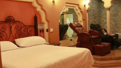 Esta es la habitación con tema Indú en el Fantasy. Su precio es de 800 lempiras e incluye jacuzzi. Fotos: Cristina Santos