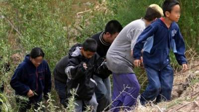 Los funcionarios centroamericanos buscan hacer conciencia sobre el riesgo que corren los menores tras el sueño americano.