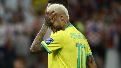 Neymar y el resto de jugadores de Brasil no pudieron evitar el llanto tras ser eliminados del Mundial de Qatar 2022 a manos de Croacia.