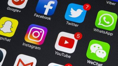 El presidente de la SIP, Jorge Canahuati, puso en alerta sobre el surgimiento de iniciativas que intentan restringuir información en redes sociales.