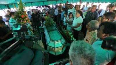 Óscar Castillo fue despedido con mariachis.