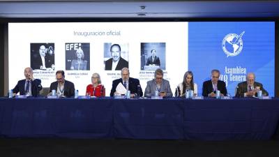 El presidente de la Sociedad Interamericana de Prensa (SIP), el hondureño Jorge Canahuati,y la presidenta de la agencia EFE, Gabriela Cañas, entre otros, participan este jueves en Madrid en la 78 Asamblea General de la SIP.