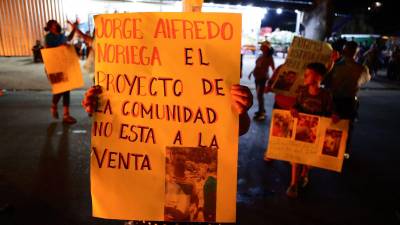 La protesta generó congestionamiento vehicular.