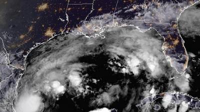 Fotografía satelital muestra la localización de la tormenta tropical Milton en el Golfo de México.
