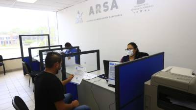 La oficina del Arsa cuenta con muchos de sus servicios en línea. Foto: Moisés Valenzuela.