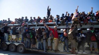 La caravana de migrantes hondureños, a quienes en Guatemala y México se sumaron otros centroamericanos, salió de su país el 13 de octubre de 2018. EFE/Archivo