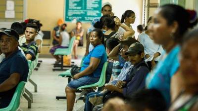 Pacientes en la sala de espera.
