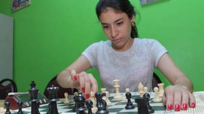 Mirna Fernández es un talento joven de Honduras que ha destacado internacionalmente.