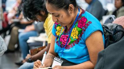 Los inmigrantes de pueblos originarios de América Latina enfrentan en Estados Unidos la acuciante necesidad de intérpretes en sus propias lenguas.
