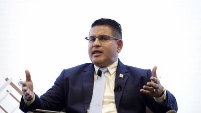 El periodista y predicador, Fabricio Alvarado, es uno de los candidatos favoritos para las elecciones en Costa Rica.