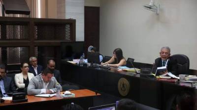 Un total de 16 personas vinculadas al caso de corrupción permanecen todavía prófugas de la justicia.