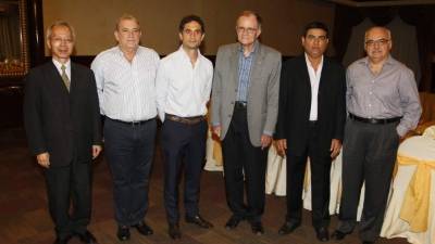 Marcos Chan, Luis Vairo, Ricardo Bizarri, Gregory Werner, Yusuf Amdani yRaymond Maalouf.