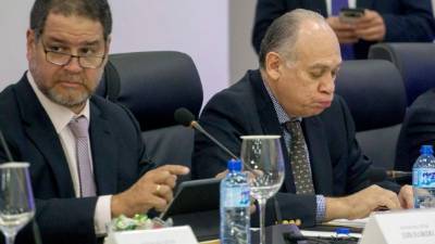 Diputados de la oposión venezolana participan en una de las sesiones conducidas en las ciudad de Santo Domingo.