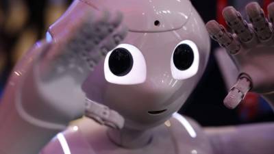 Pepper, un robot programado para simular emociones, estuvo presente en la cita tecnológica de Barcelona.