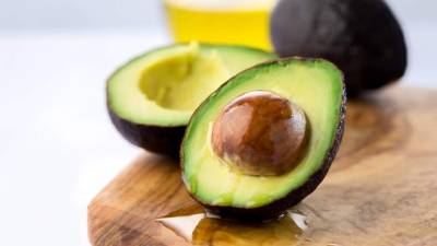 En el aceite hallaron alcohol behenílico que se usa para elaborar medicamentos antivirales.