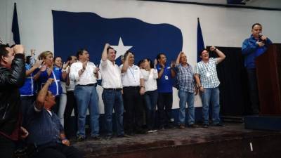 El alcalde Armando Calidonio se pronunció anoche desde la sede del Partido Nacional.