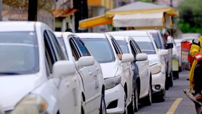 El rubro de taxis colectivos es uno de los más afectados por el cobro de extorsión.