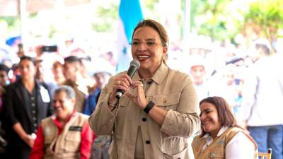 La presidenta de Honduras, Xiomara Castro, participó en la entrega del bono tecnológico en San Francisco de Opalaca, Intibucá.