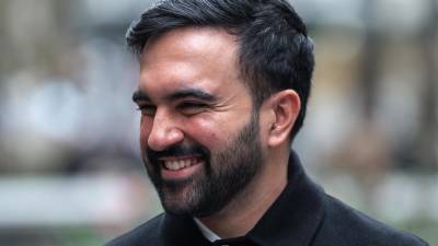Fotografía del alcalde electo de Nueva York, Zohran Mamdani, reaccionando durante una rueda de prensa, en Nueva York (Estados Unidos).