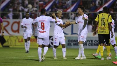 Olimpia goleó al Génesis en el Estadio Carlos Miranda.