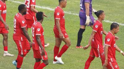 El lamento de los jugadores de Real Sociedad al finalizar el primer tiempo.