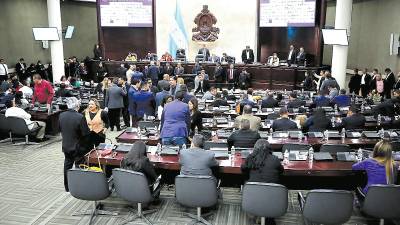 <b><span class=mln_uppercase_mln>Cámara.</span></b> Sectores económicos y políticos solicitan retomarel tema en el Congreso Nacional.<span class=mln_uppercase_mln> </span>