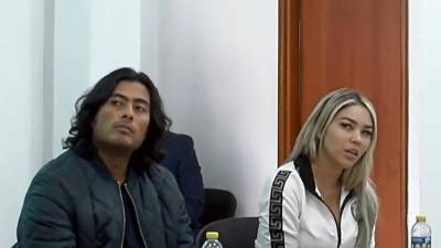 Nicolás Petro y su ex esposa Daysuris Vásquez en una audiencia tras su captura el pasado sábado.