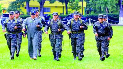 El jefe del Estado Mayor Conjunto, Roosevelt Hernández, presidió la ceremonia oficial. Fotos: M. Cubas