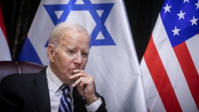 Joe Biden anunció que pediría al Congreso una ayuda “sin precedentes” para su aliado Israel.