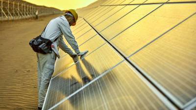 El costo del kilovatio hora de las plantas solares, de entre 15 y 18 centavos de dólar, es cuestionado por su alto precio.