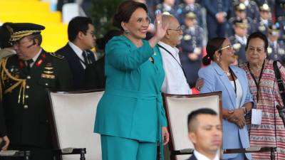Los actos se realizaron frente a la estatua del general Francisco Morazán.