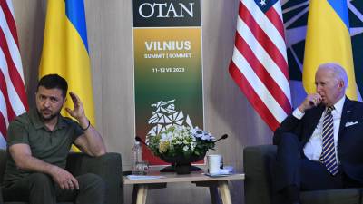 Biden se reunió con Zelenski al margen de la cumbre de la OTAN celebrada en Vilna.