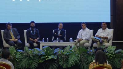 Carlos Rufin, Joao Figueiredo, Rafael Delgado, Fabián Brown y Arturo Castro. Moisés V.