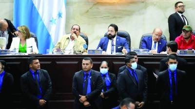 <b>Aunque el presidente de la junta directiva del Congreso Nacional convocó a los jefes de bancada para este próximo lunes, nadie ha manifestado interés en asistir a la cita.</b>